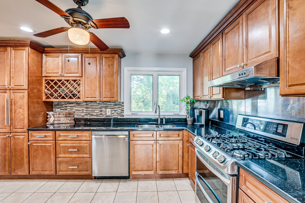 12 Sherry Rd