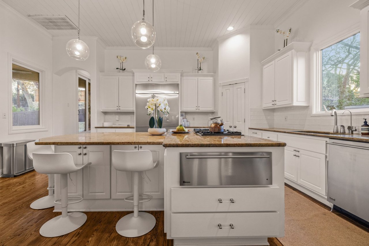 Timeless Luxury in Tarrytown 