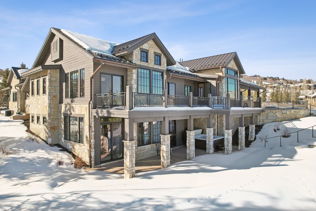 7242 Lupine Dr