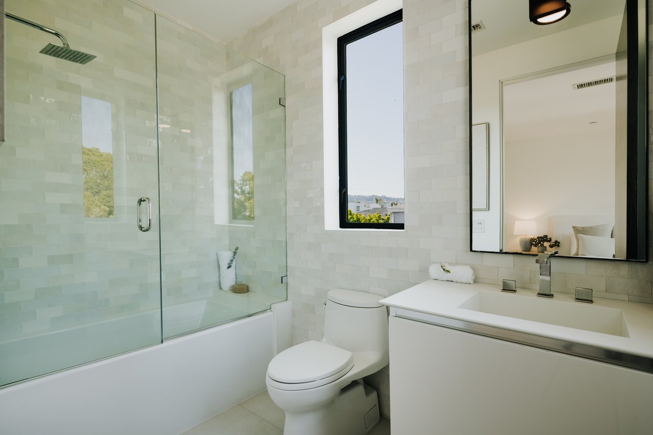345 N Vista St, Beverly Grove