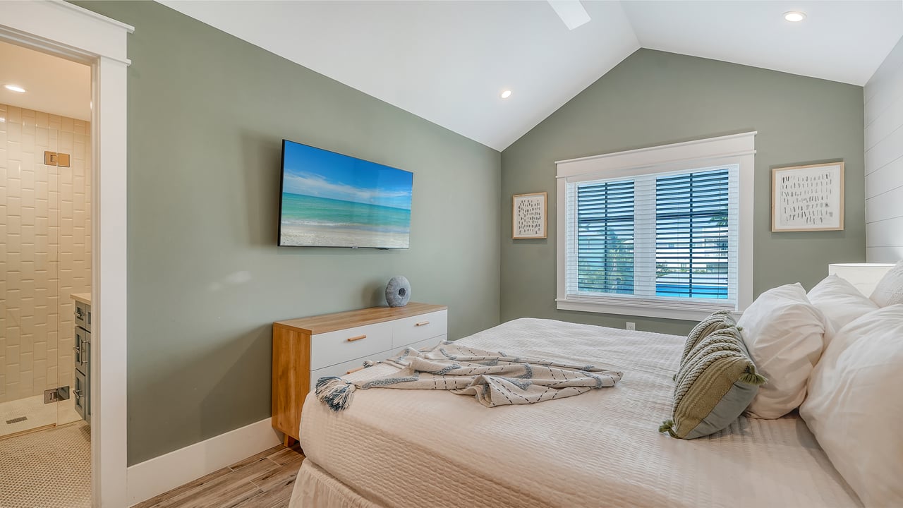 2175 Avenue A, Bradenton Beach, Florida