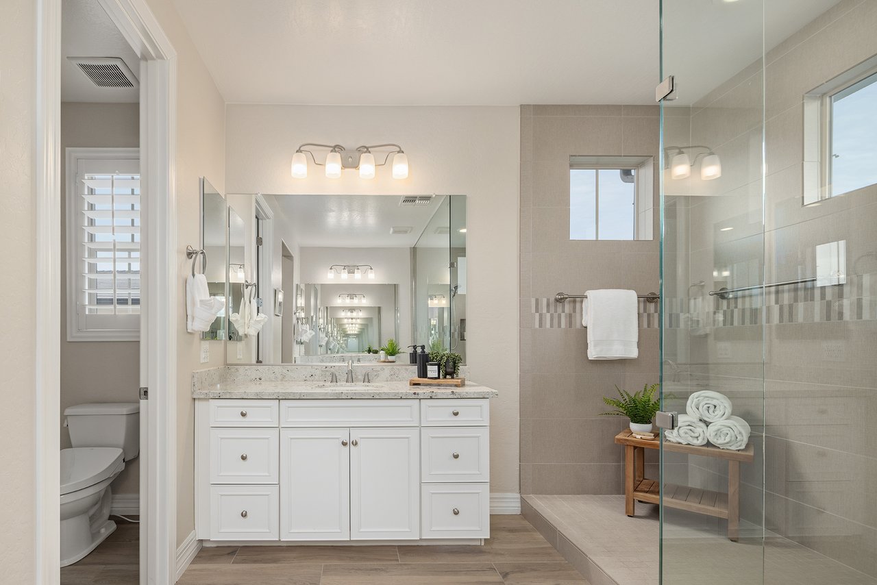 3743 E ARABIAN Drive