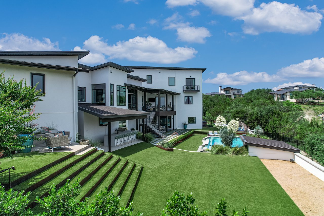 Spanish Oaks Luxury 