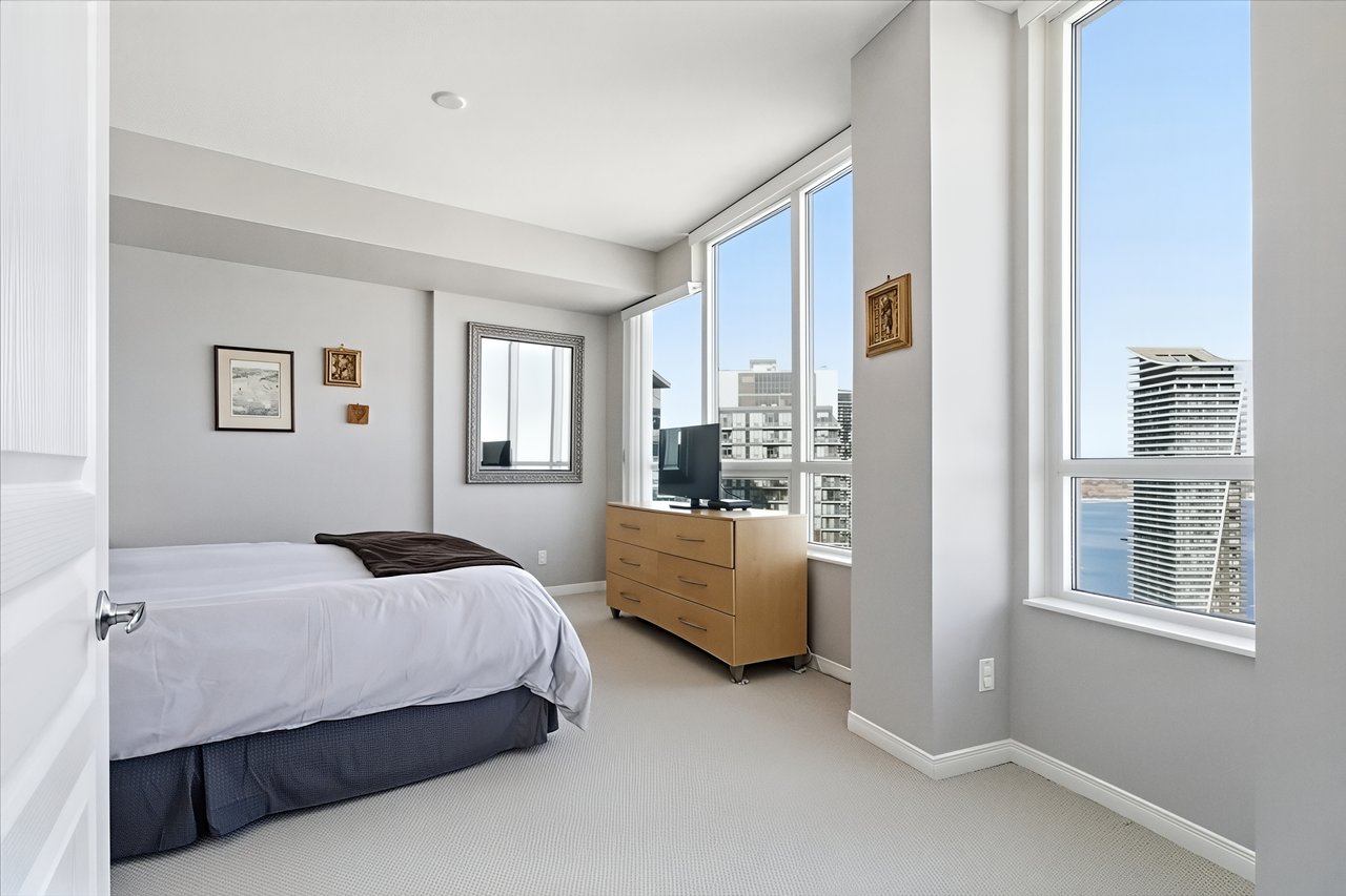 4305-2230 Lake Shore Blvd W