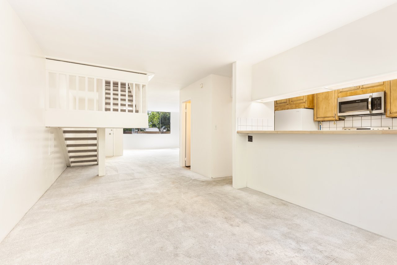 300 Kawaihae St #300E