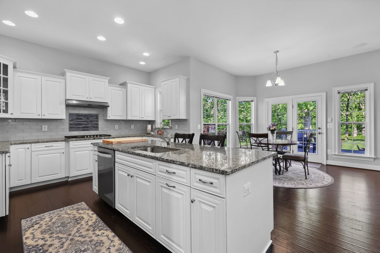42438 Black Talon Court
