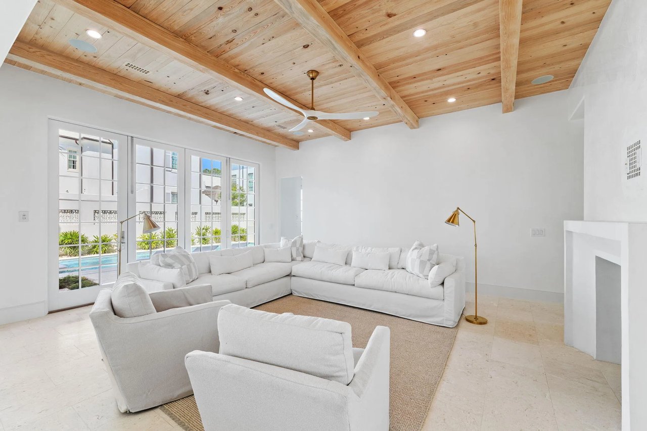 91 Caliza Ln