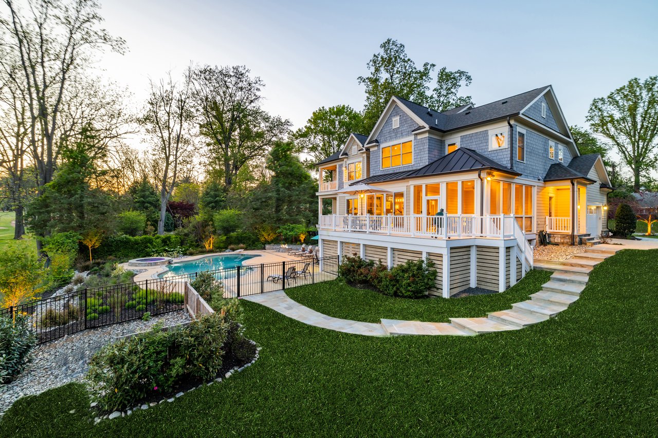 10006 Woodhill Road