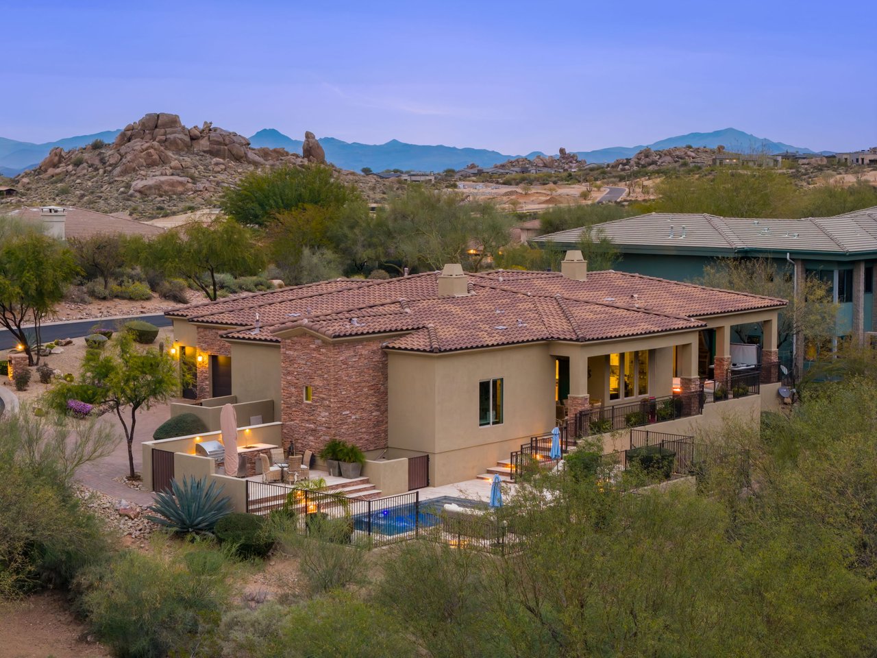 11923 E CASITAS DEL RIO Drive