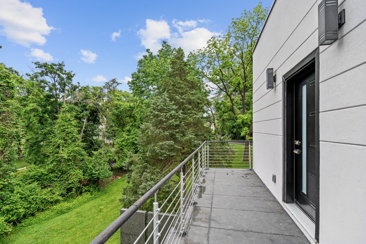 9100 Mill Pond Valley Dr