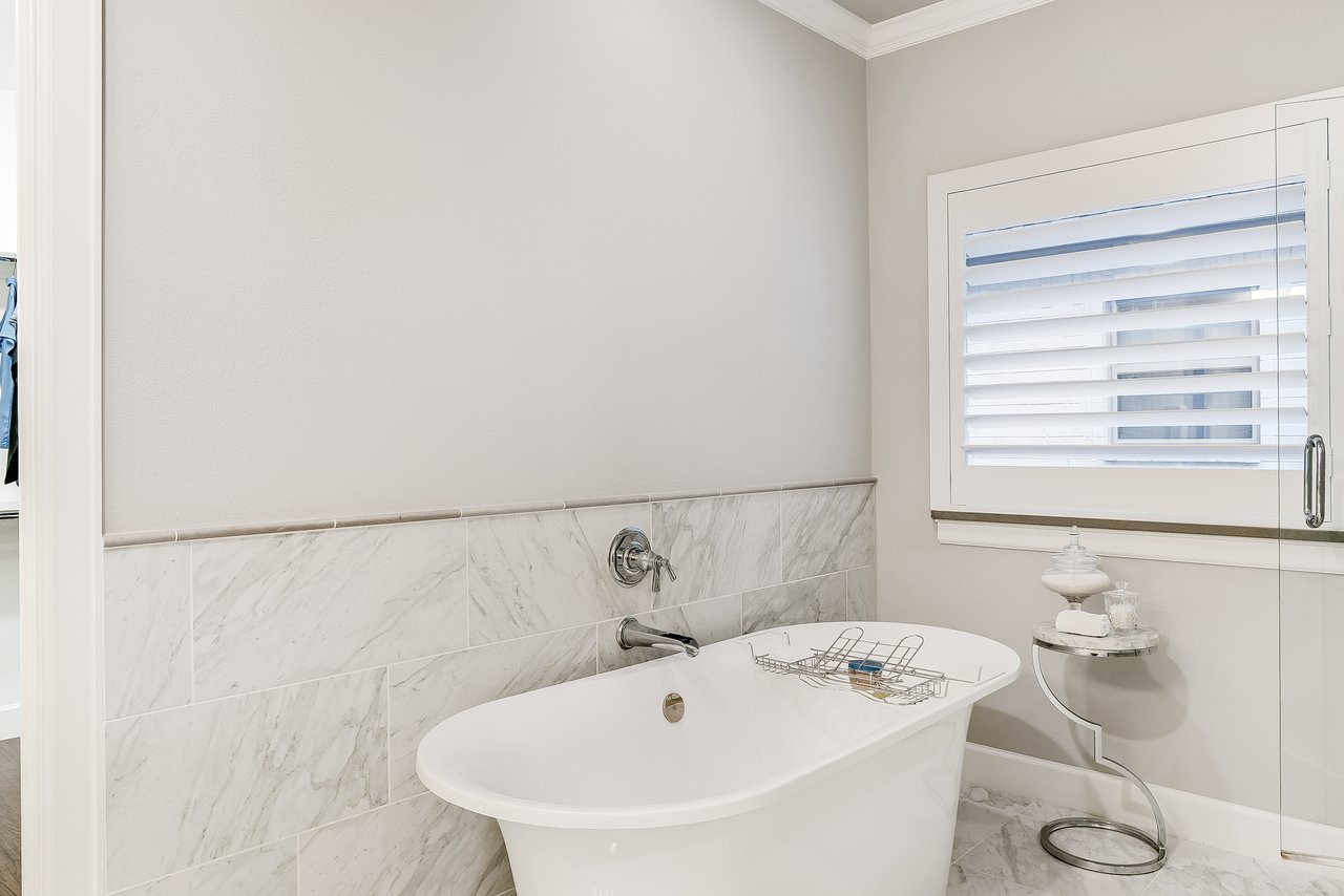 6910 Frontierwood Pl