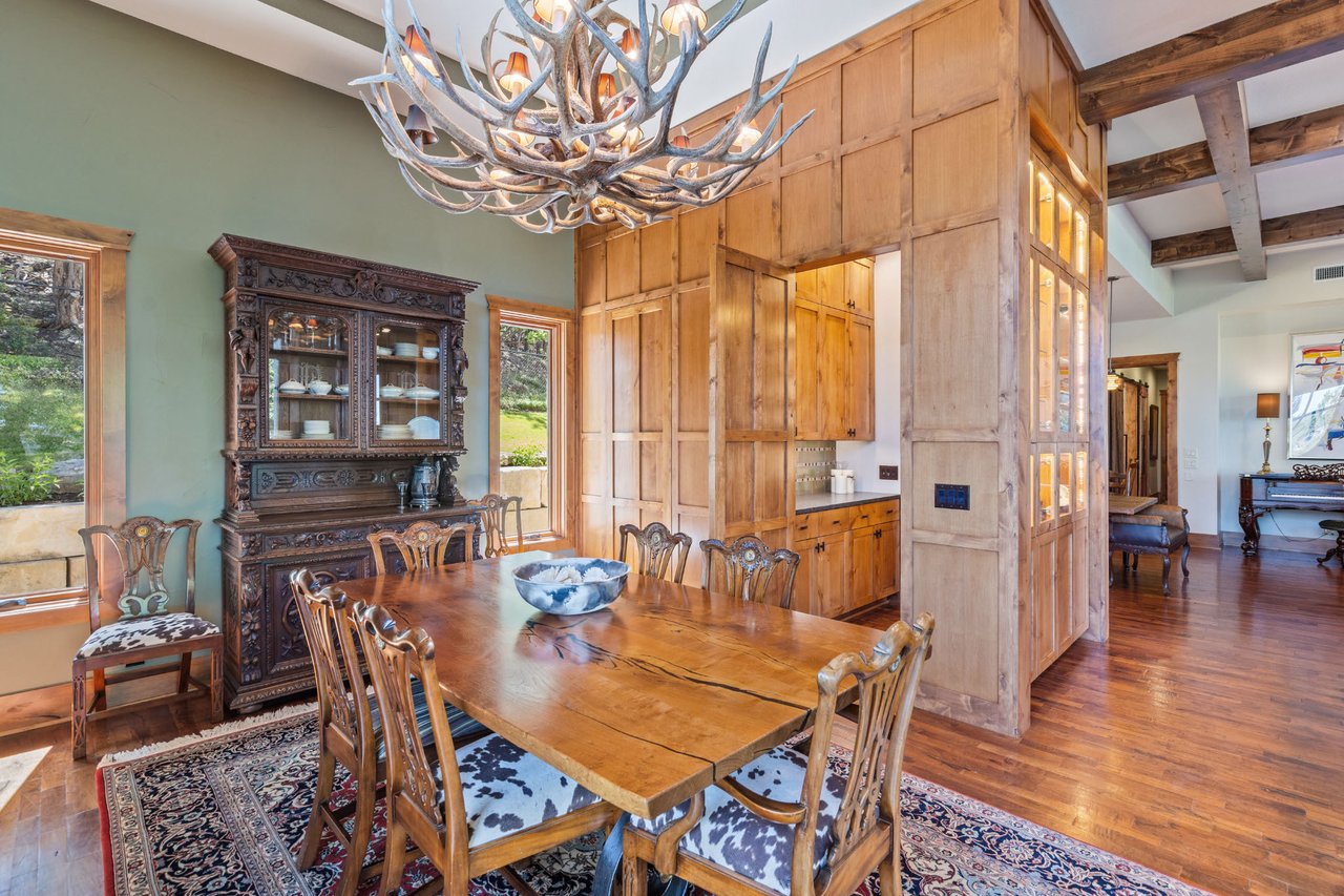 9200 Stallion Drive