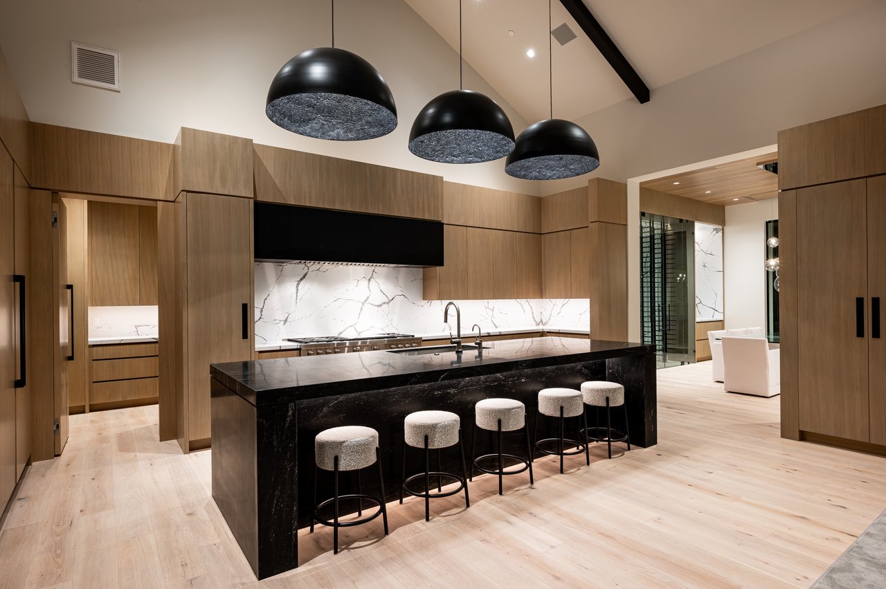 8015 N 74th Place, Scottsdale, AZ 85258