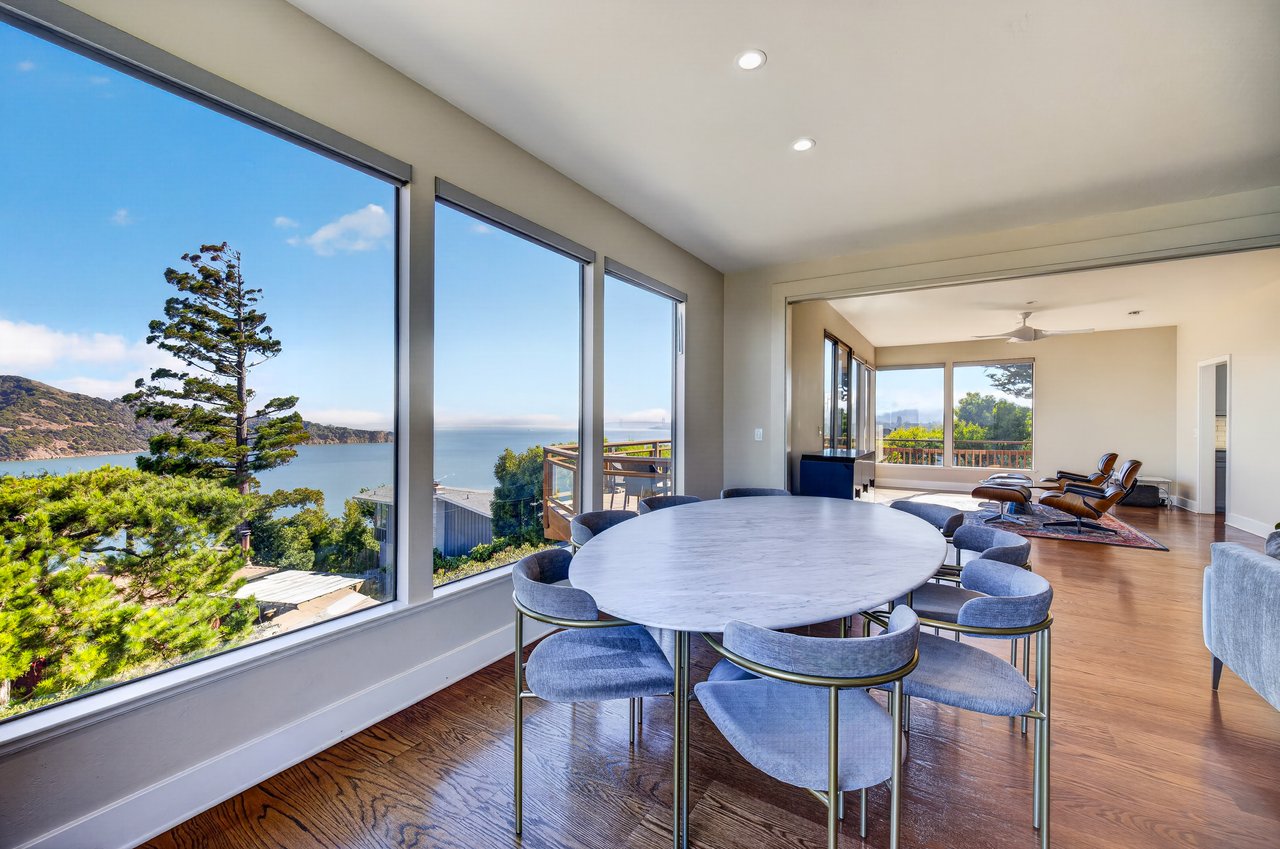 Sweeping Views Across the Bay