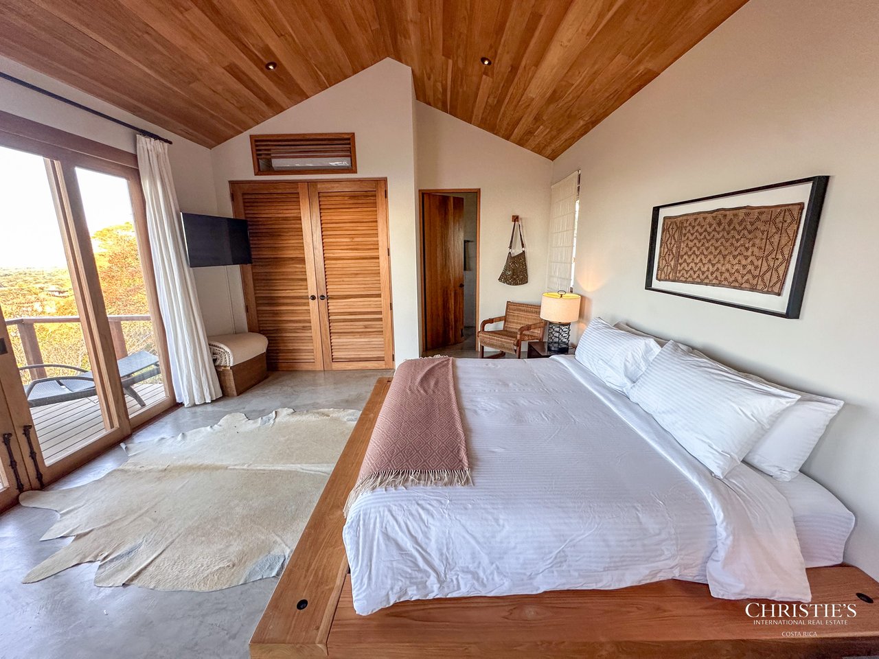 Casa Tres Doces - El Tesoro Development