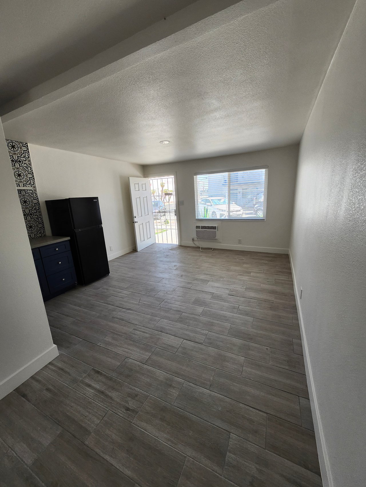 119 West New York Avenue #2