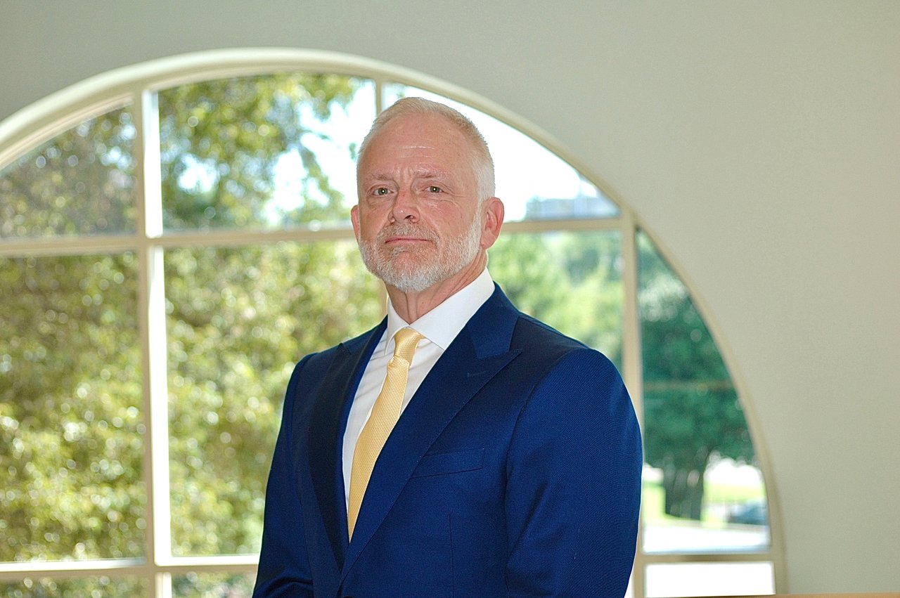 David Salmonsen Statesville, Mooresville, and Lake Norman Real Estate Agent Headshot
