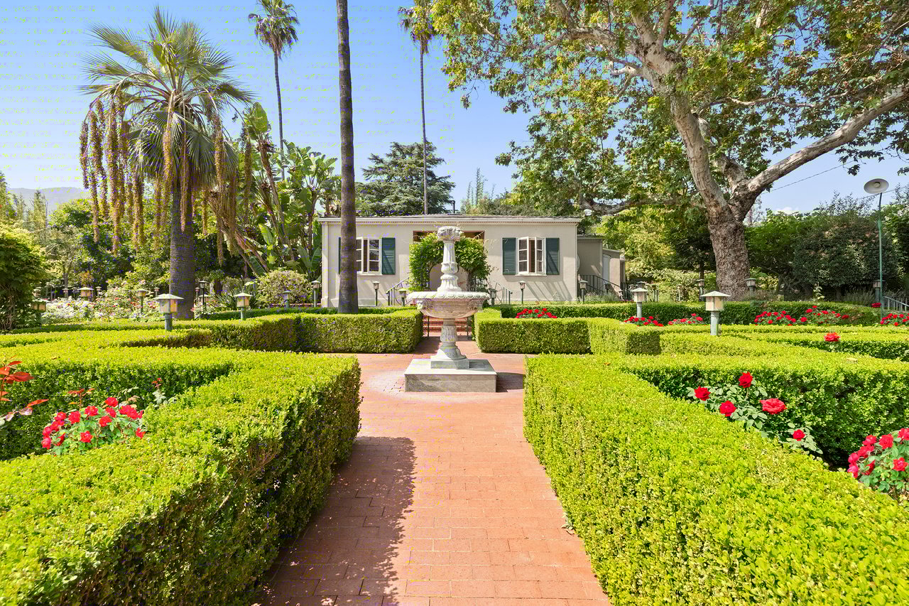 820 N. Verano Drive