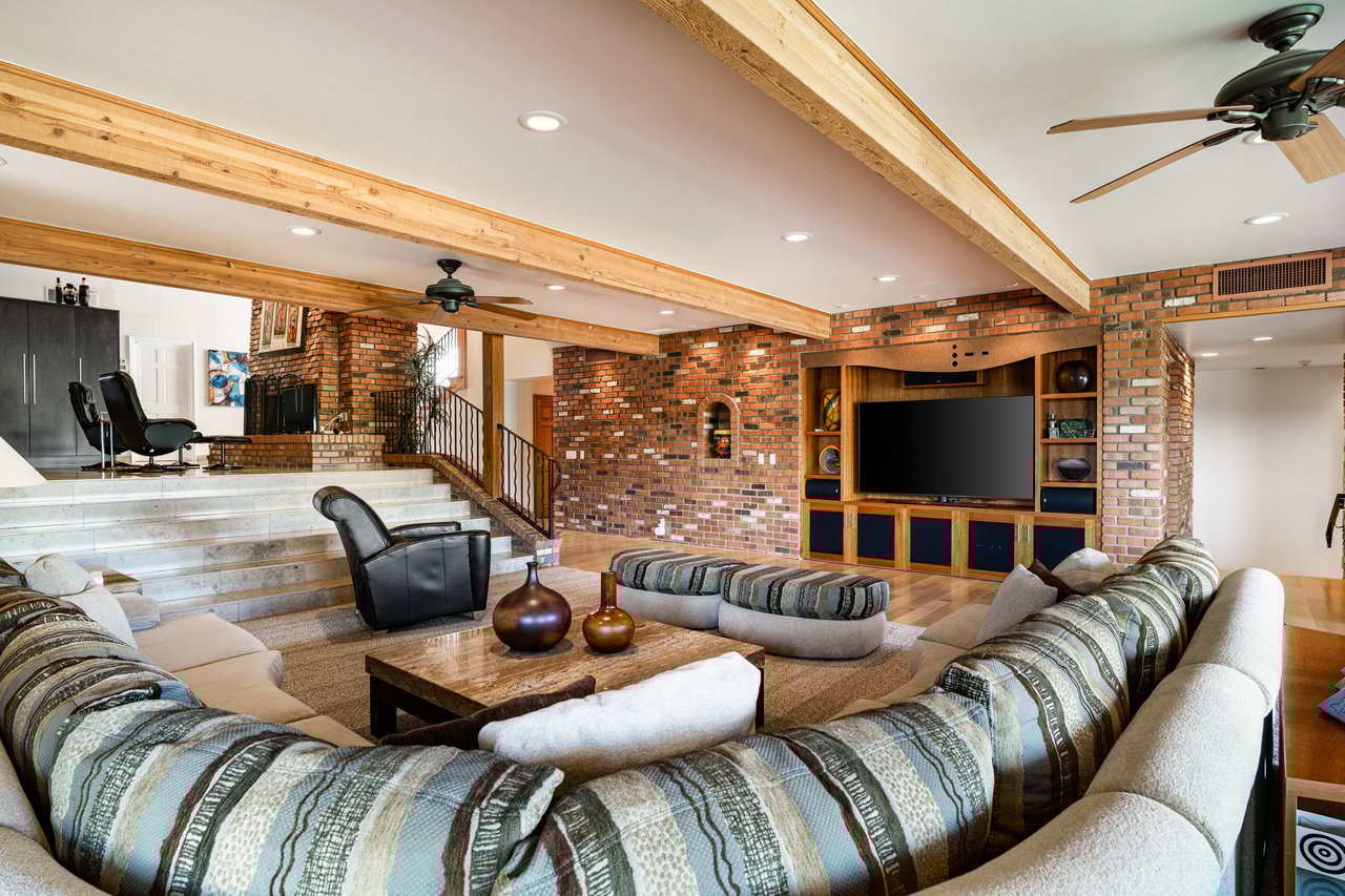 Luxury PV Hilltop Sanctuary