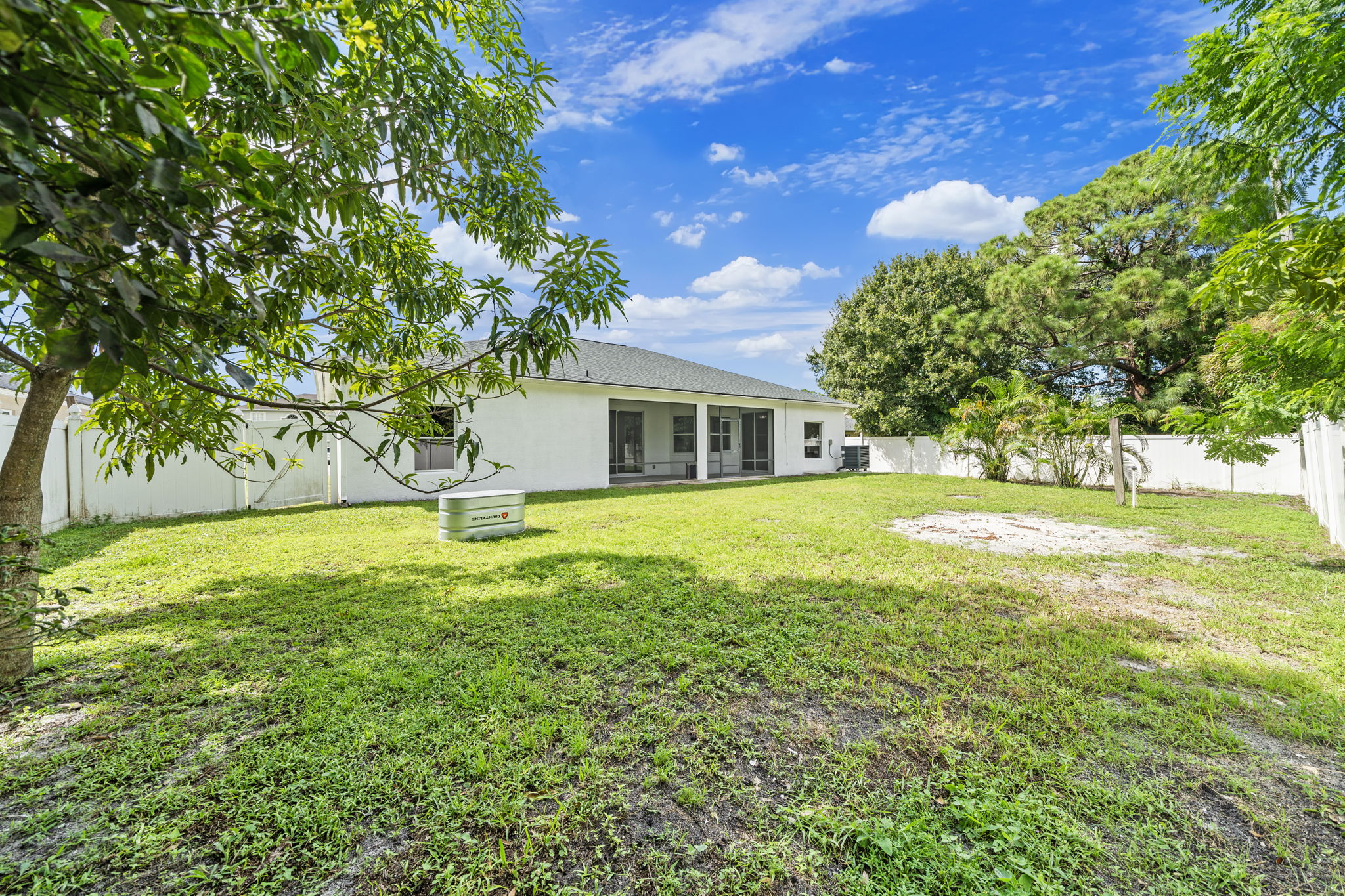 459 Calamondin Avenue NW