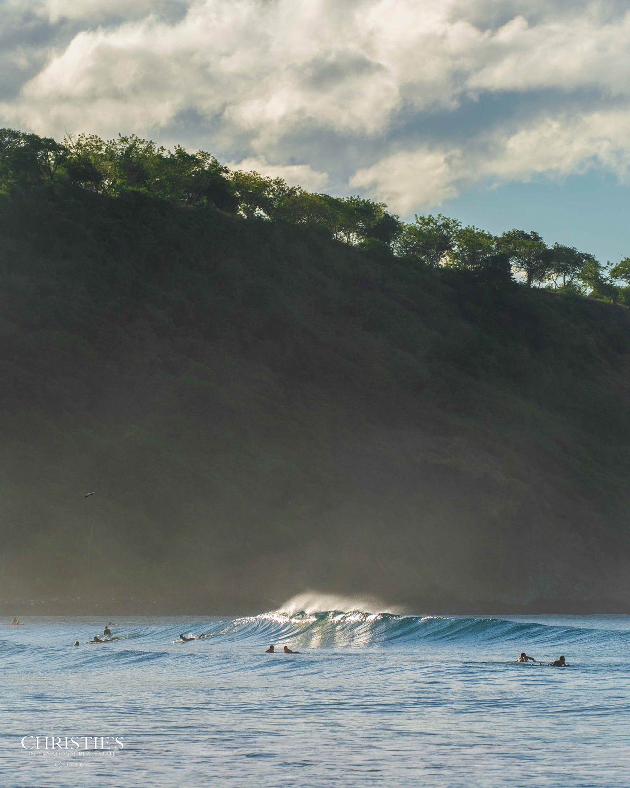 Mandla Boutique Coastal Retreat with World-Class Surf