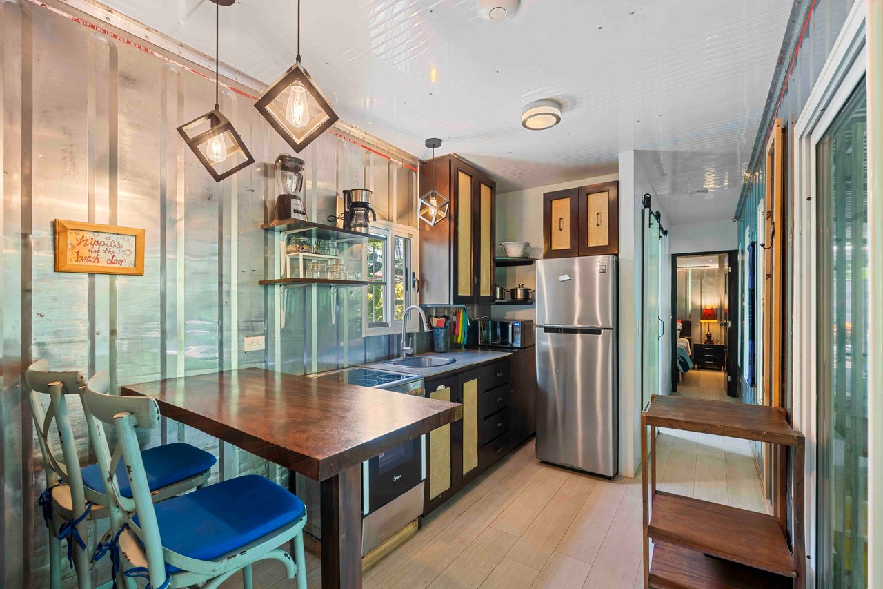 Casa Lemonpaloosa | Very Private Container Home!