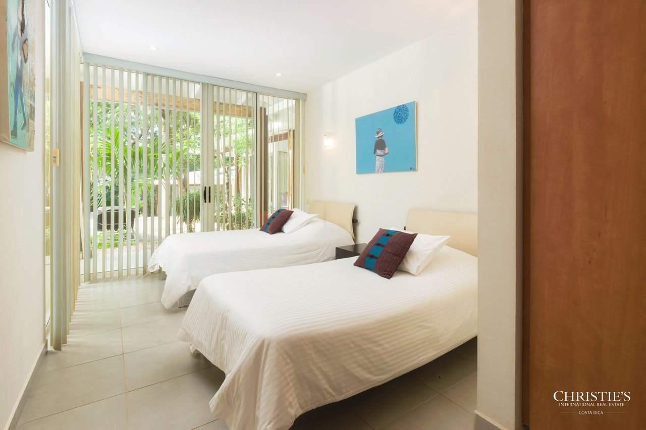The Breeze Hotel