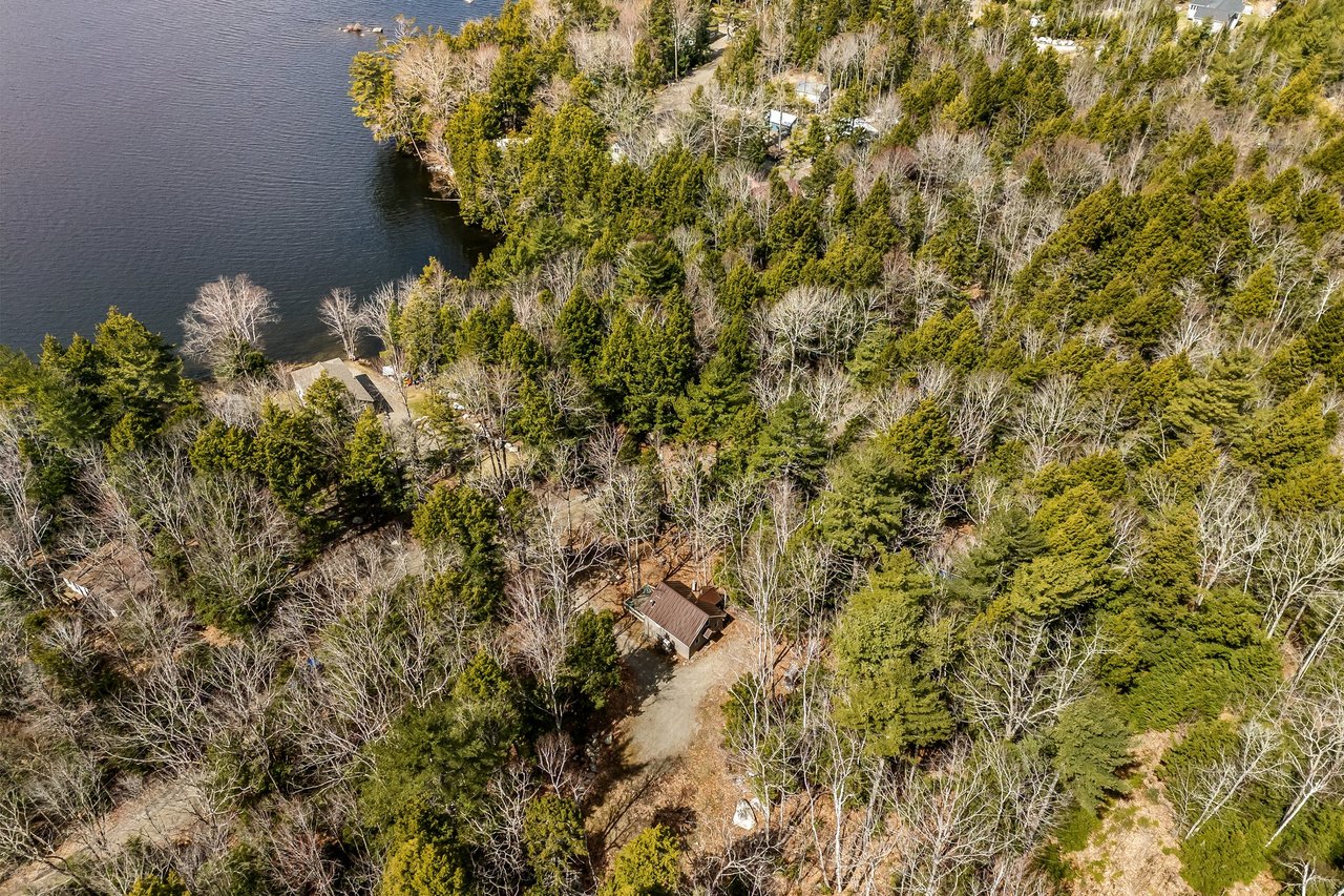 76 Cottage Shore Drive Holden, ME 04429-7003