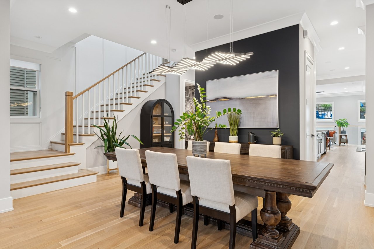 2026 W. Waveland- A North Center Gem!