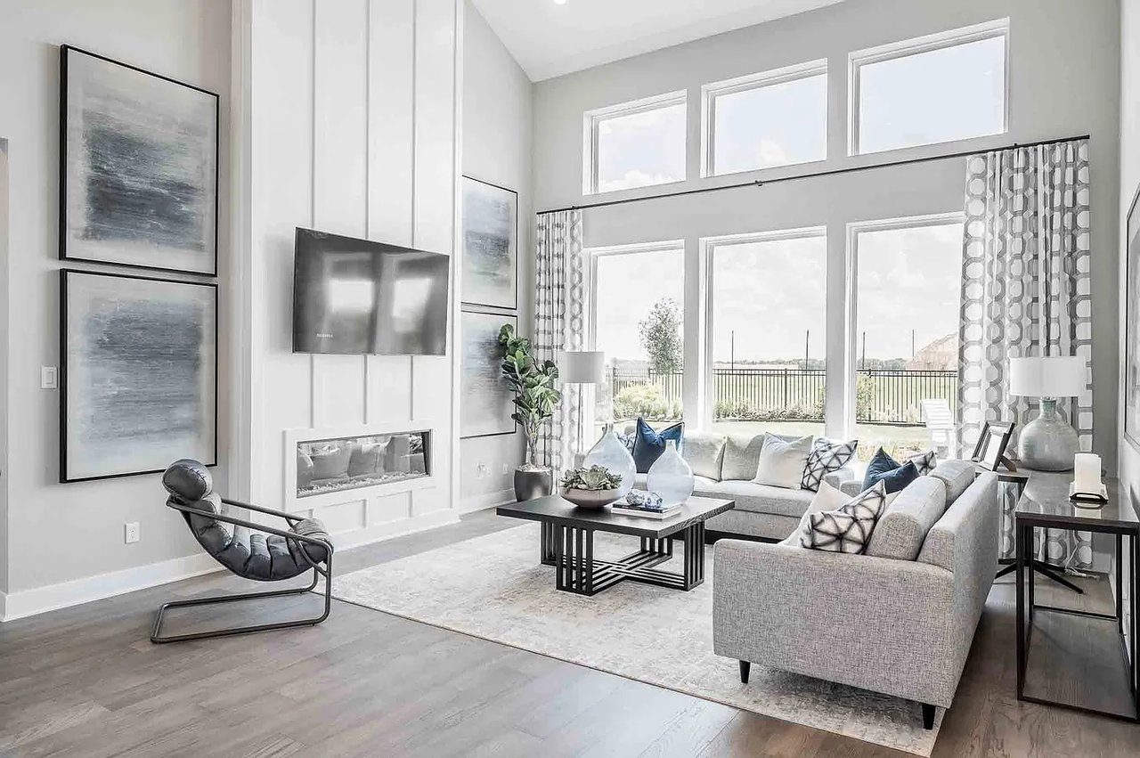 32023 Black Ridge Ln