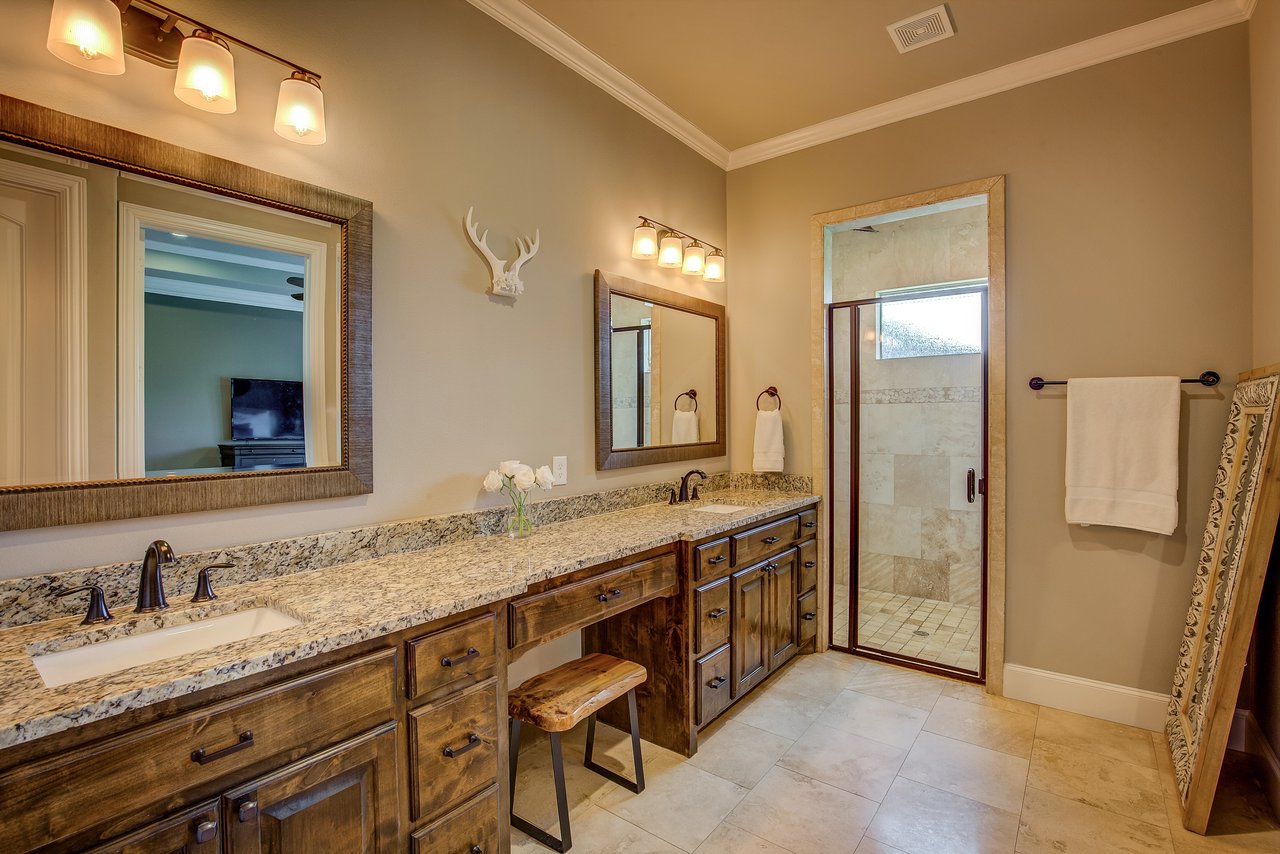 552 Horseshoe Bend