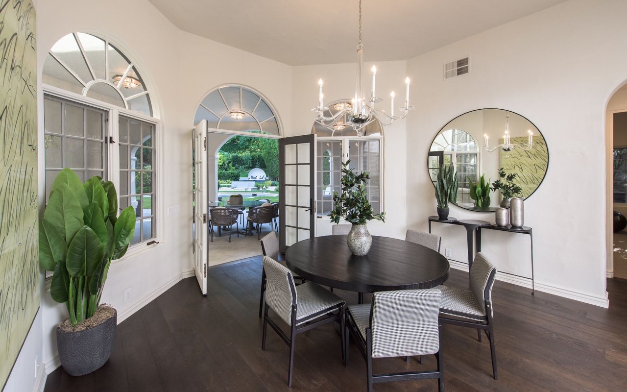 1275 Benedict Canyon Dr