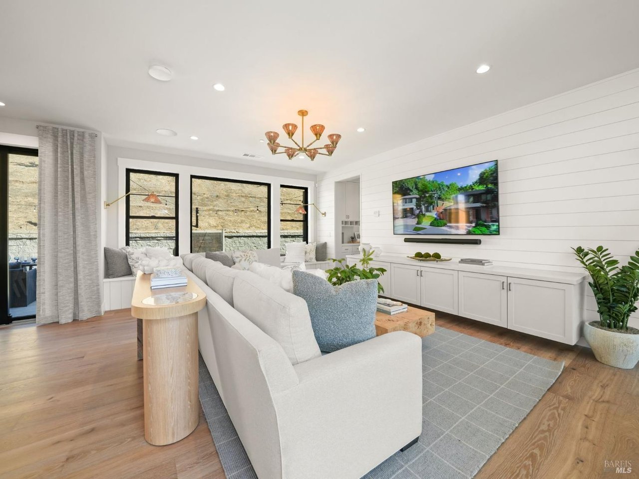 122 Erin Ct