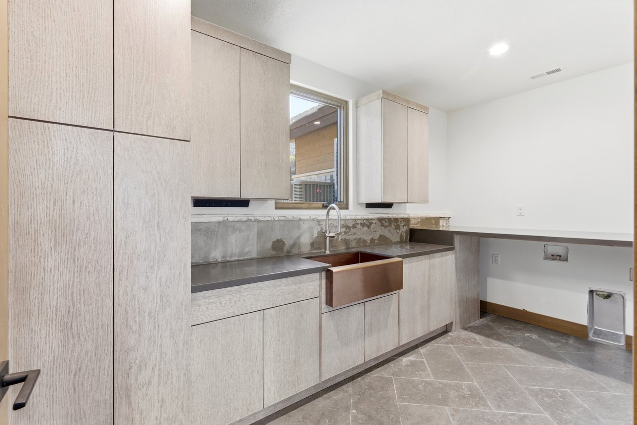 11004 N Wrangler Circle