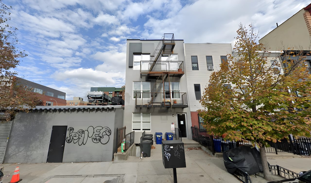 467 Monroe Street