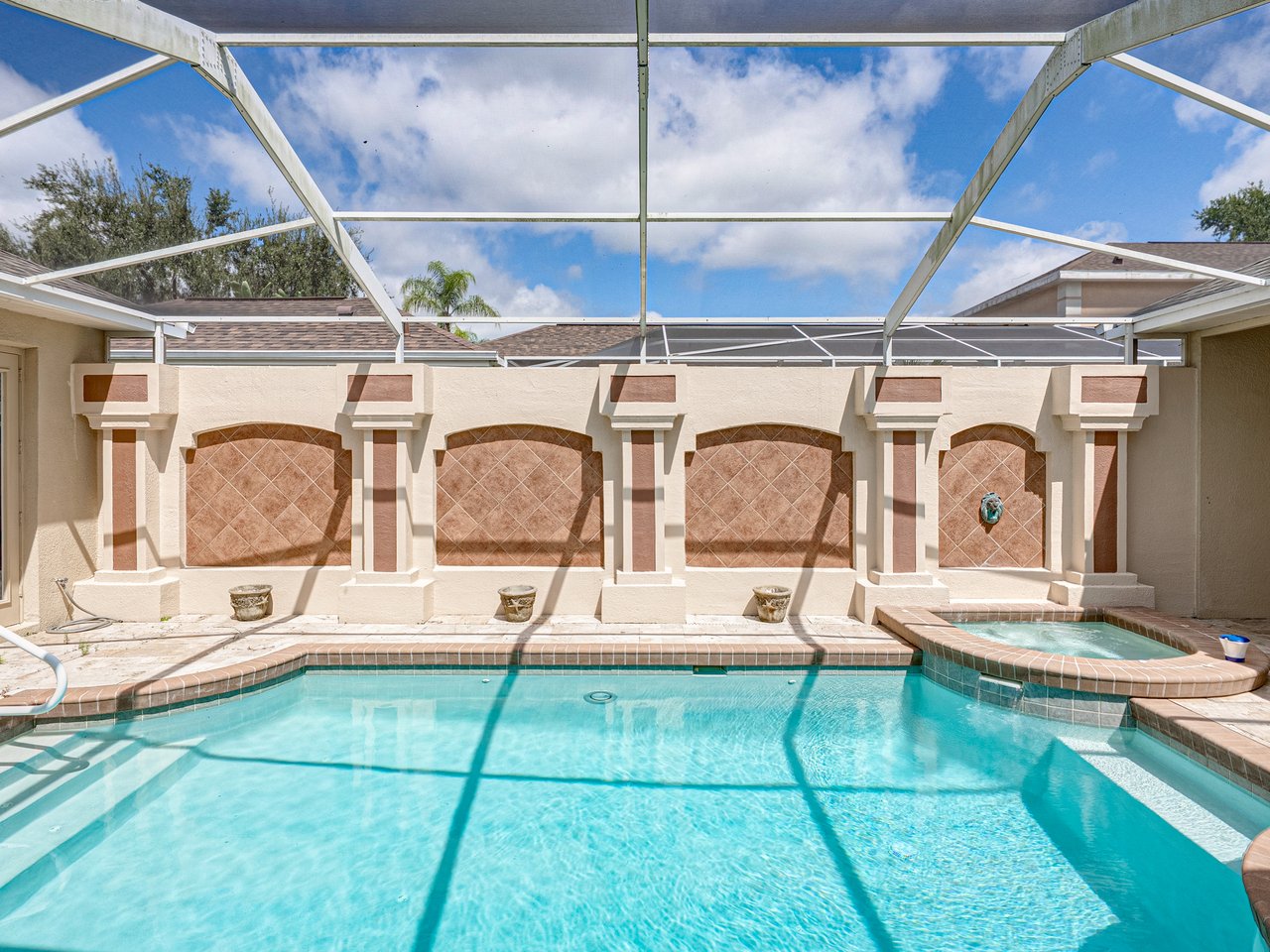 12508 FOREST HIGHLANDS DR