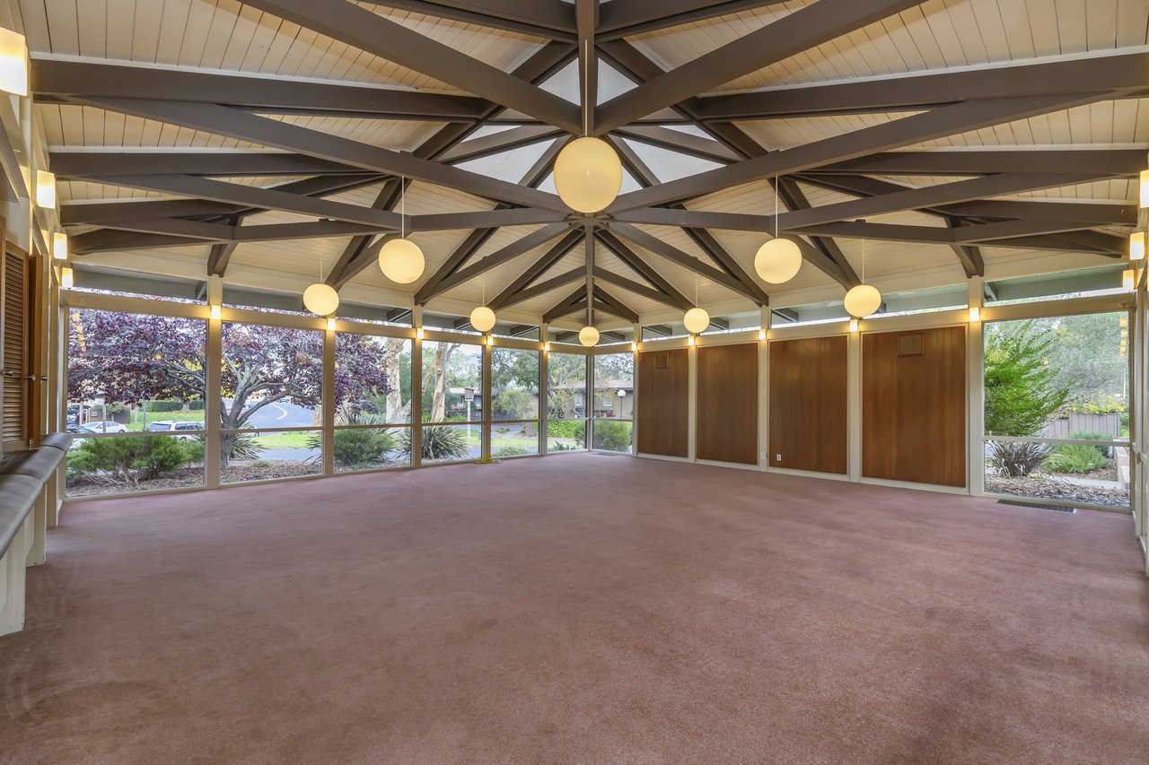 Charming Condo Offering Country Club Appeal