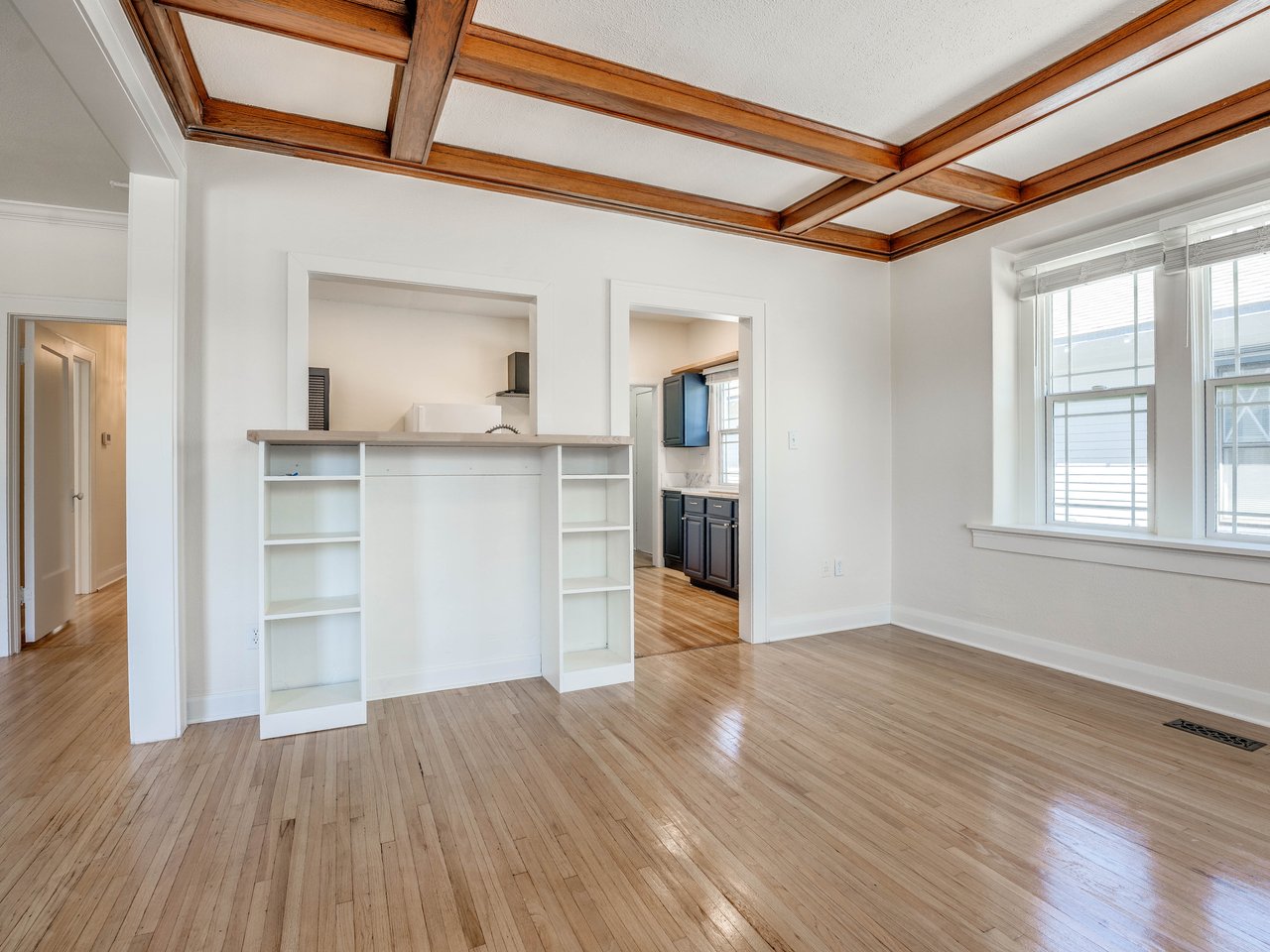 706 N Beard Ave