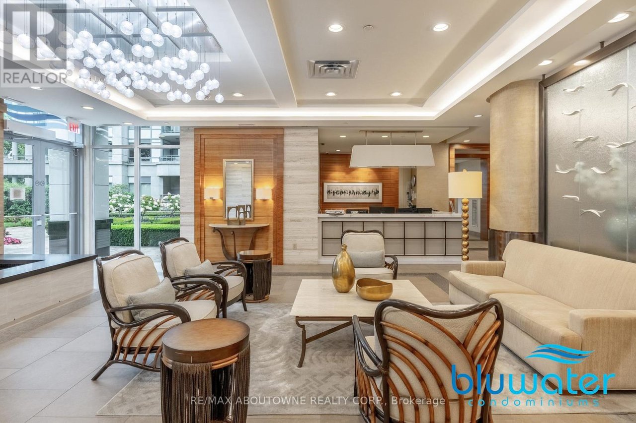 3500 Lakeshore Road W 205