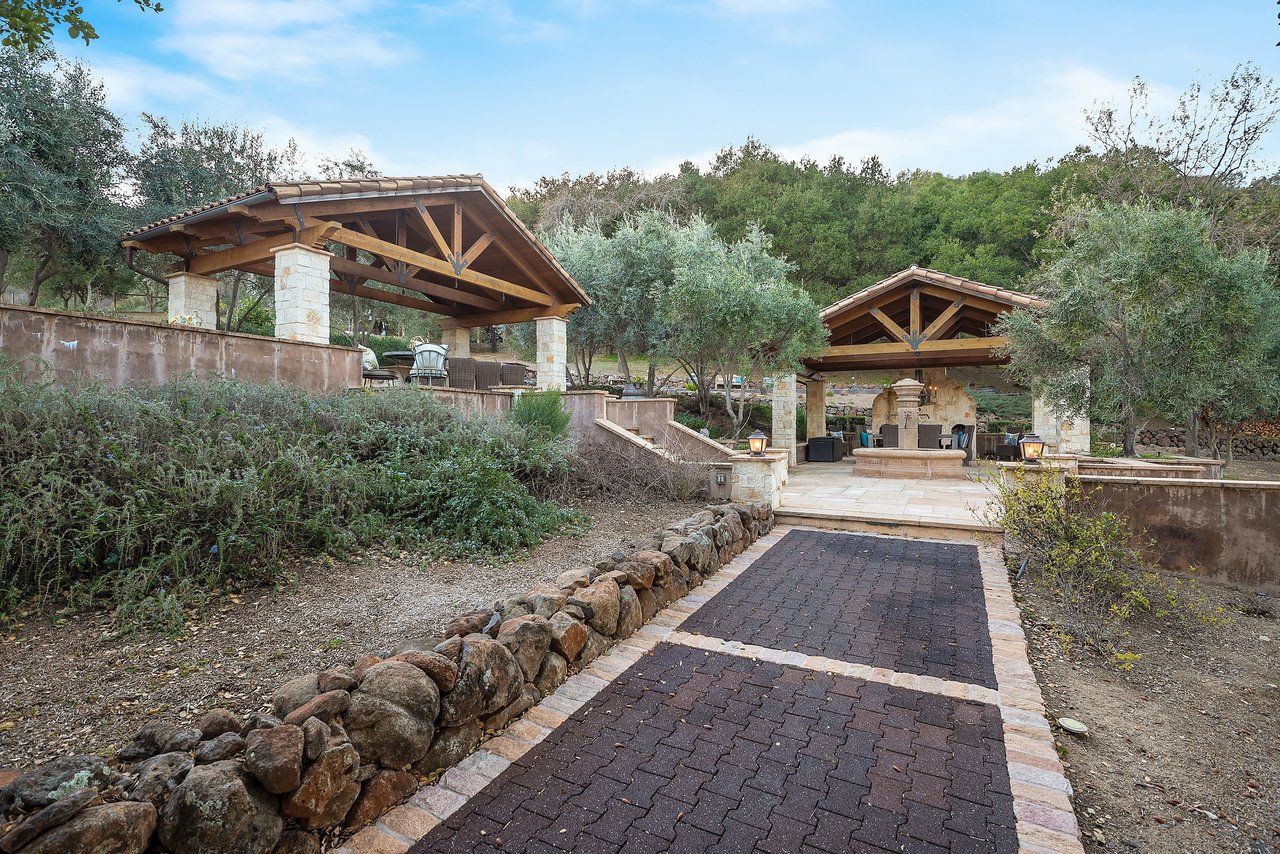 22100 Mount Eden Road