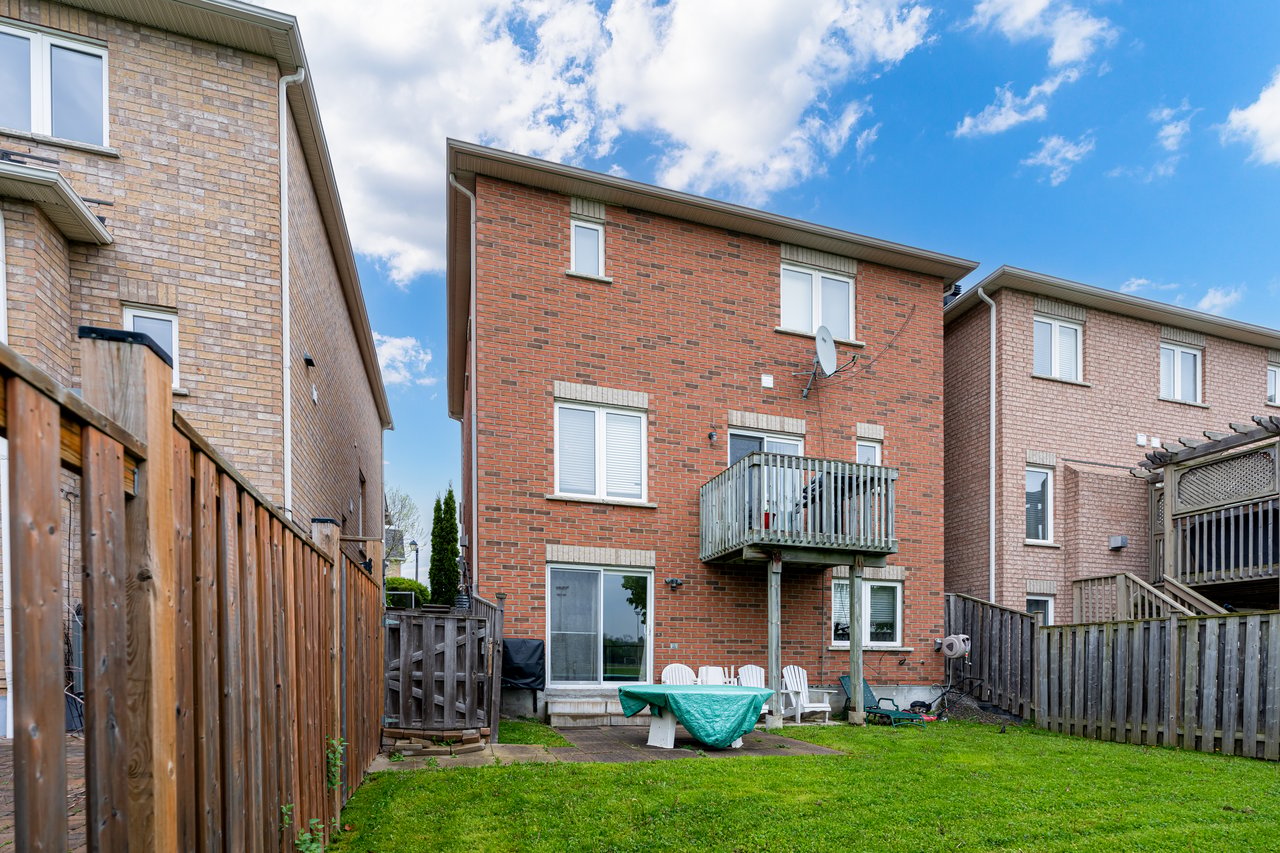 Bsmt - 97 Maple Ridge Cres