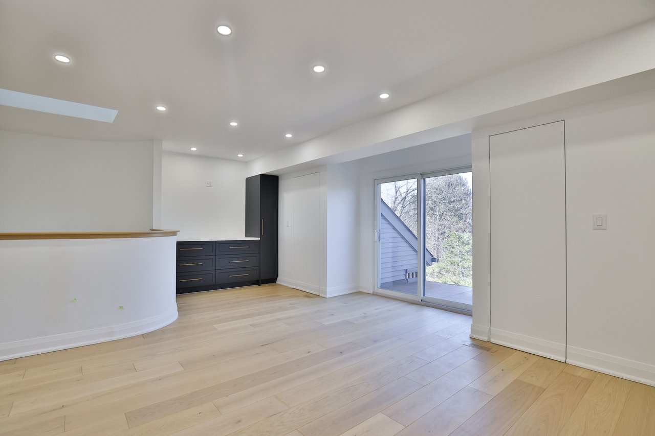 63 Tradewind Drive, Oakville