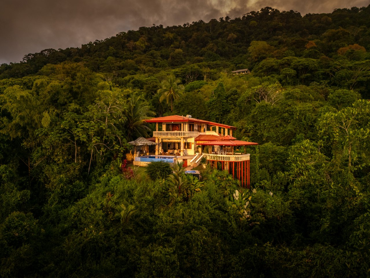 Castillo Puesta del Sol, Escalares - 