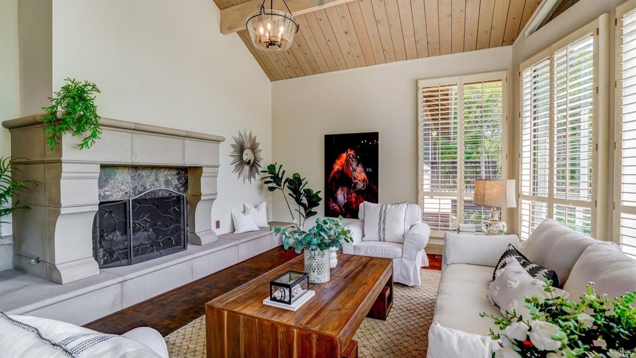 144 Wild Horse Valley Dr