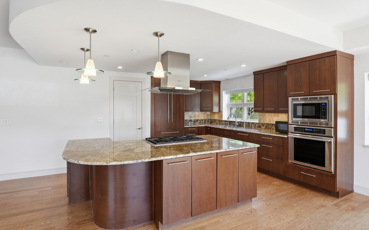 2801 Pennsylvania Ave 105