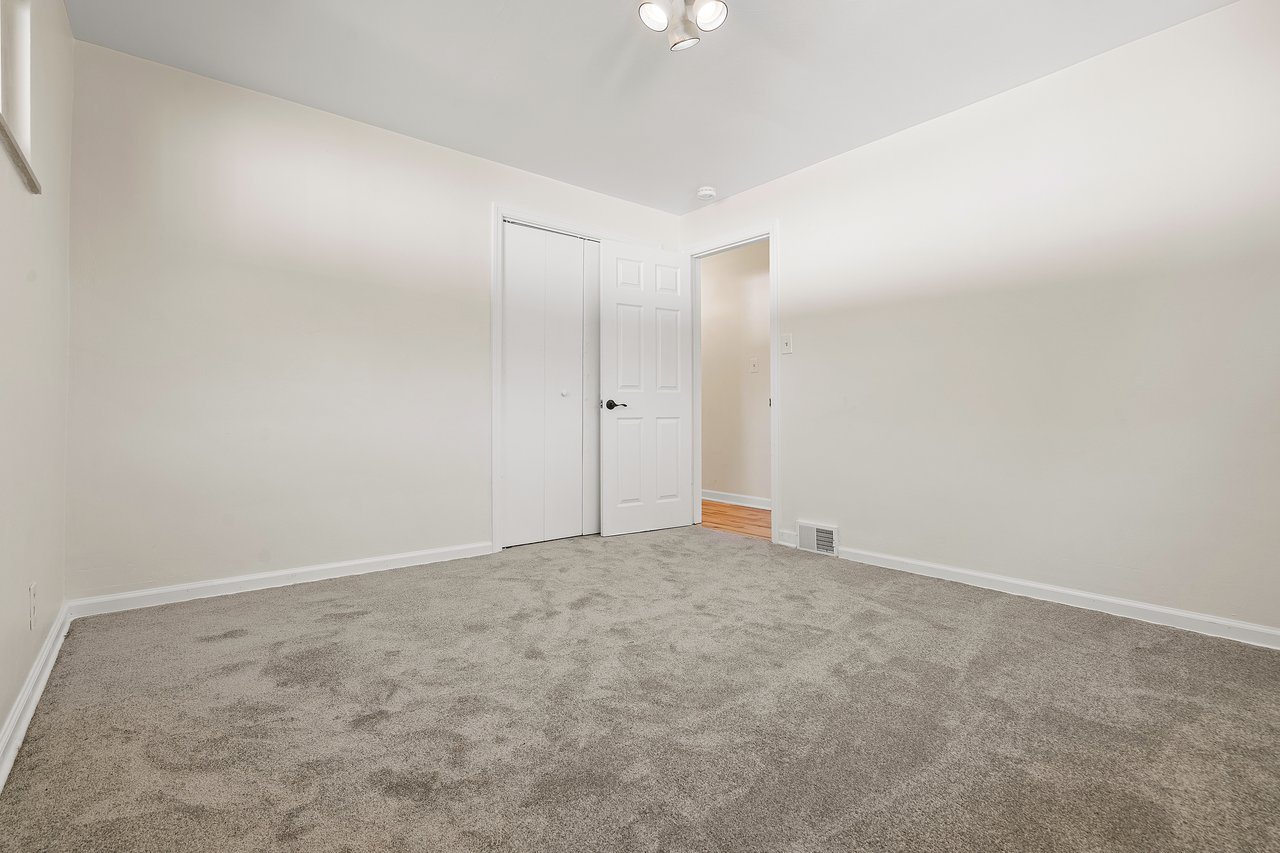 1332 Foxboro Dr