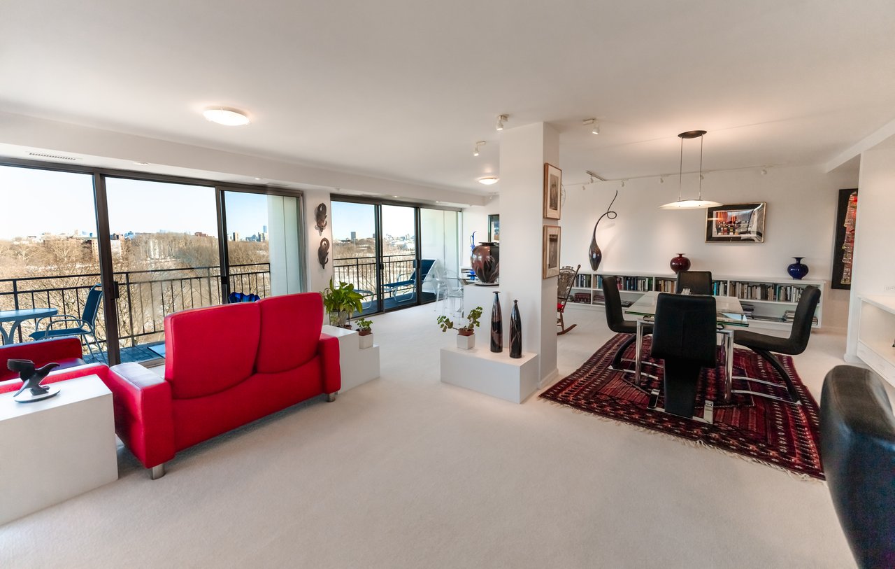 1010 Memorial Drive, Unti 6G