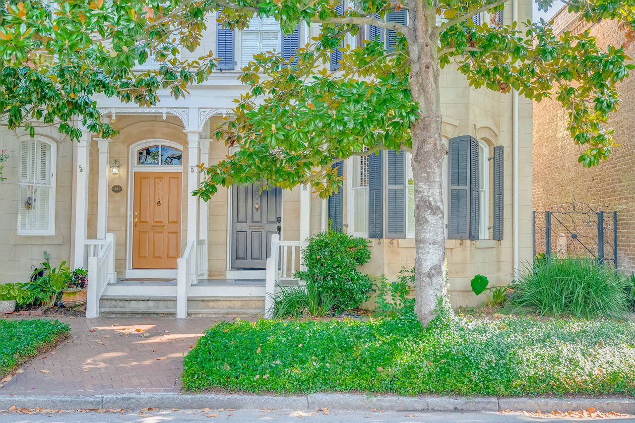 212 West Huntingdon Street