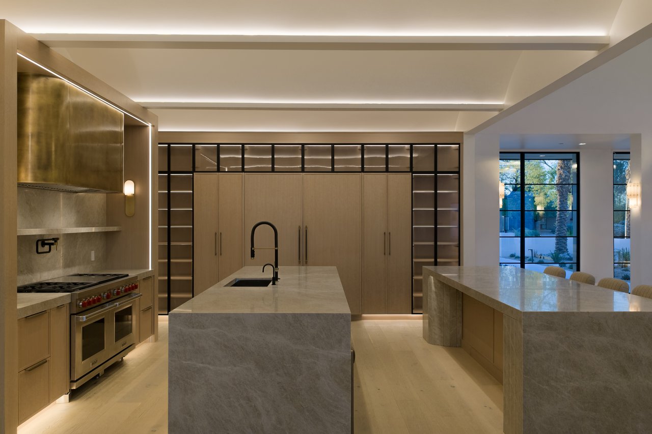 5717 E VIA LOS RANCHOS