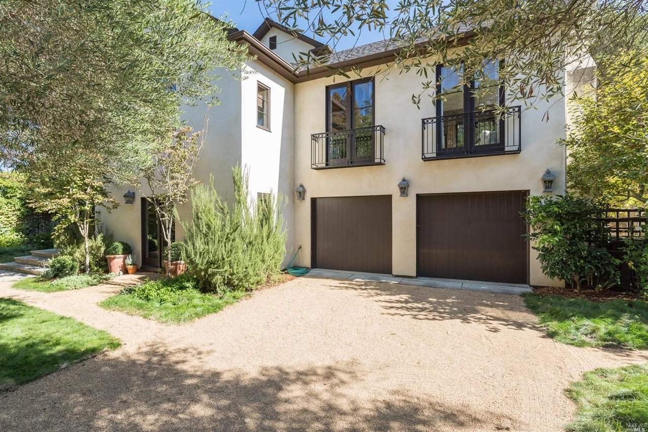 85 Austin Ave